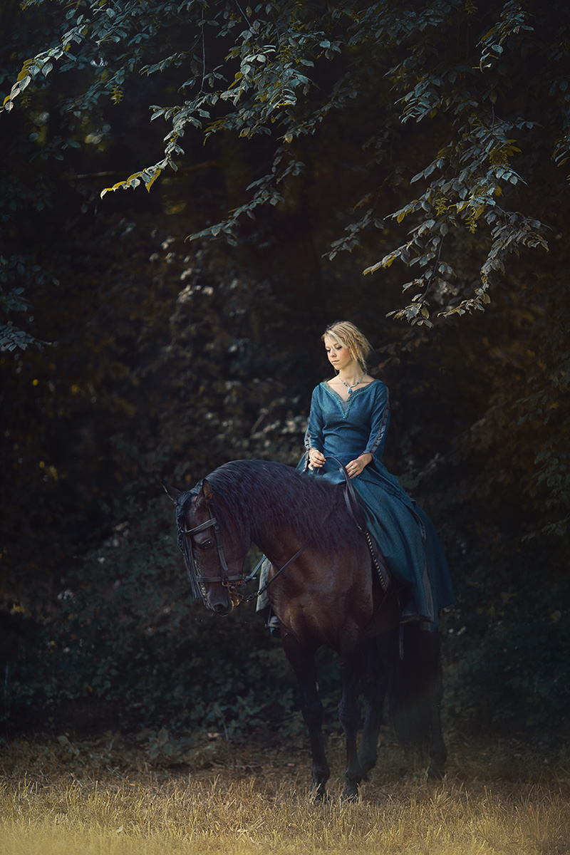 Raphaelle-Monvoisin-Edge-of-Light