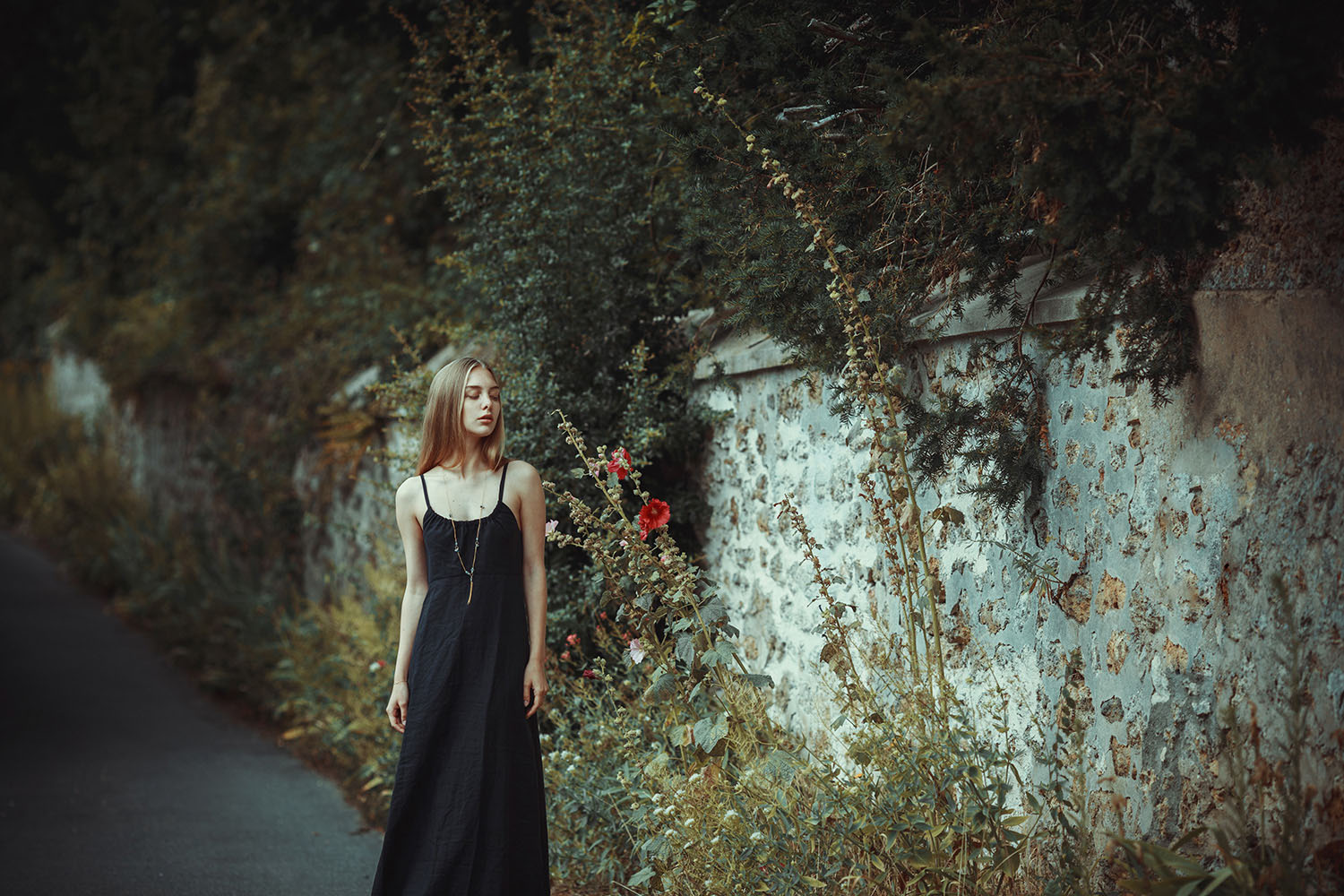 Voriagh, Memories Collection, inspired by Northern and Baltic folklore, handcrafted in Paris.Shooting in the Vallee de Chevreuse