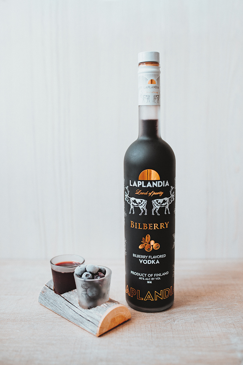 Raphaelle Monvoisin Laplandia berries vodka liquor spirit drink alcohol packshot product food still life photography