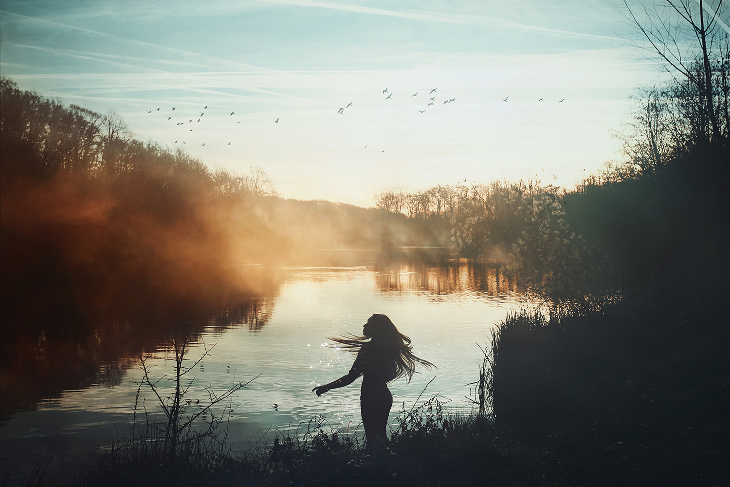 Raphaelle Monvoisin Silentium series photogrpahy silence silhouette light selfportrait
