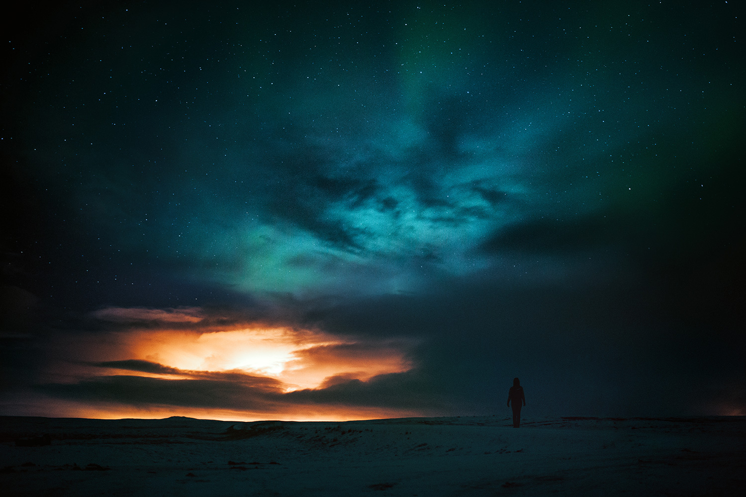 Raphaelle Monvoisin Silentium series photogrpahy silence silhouette light selfportrait