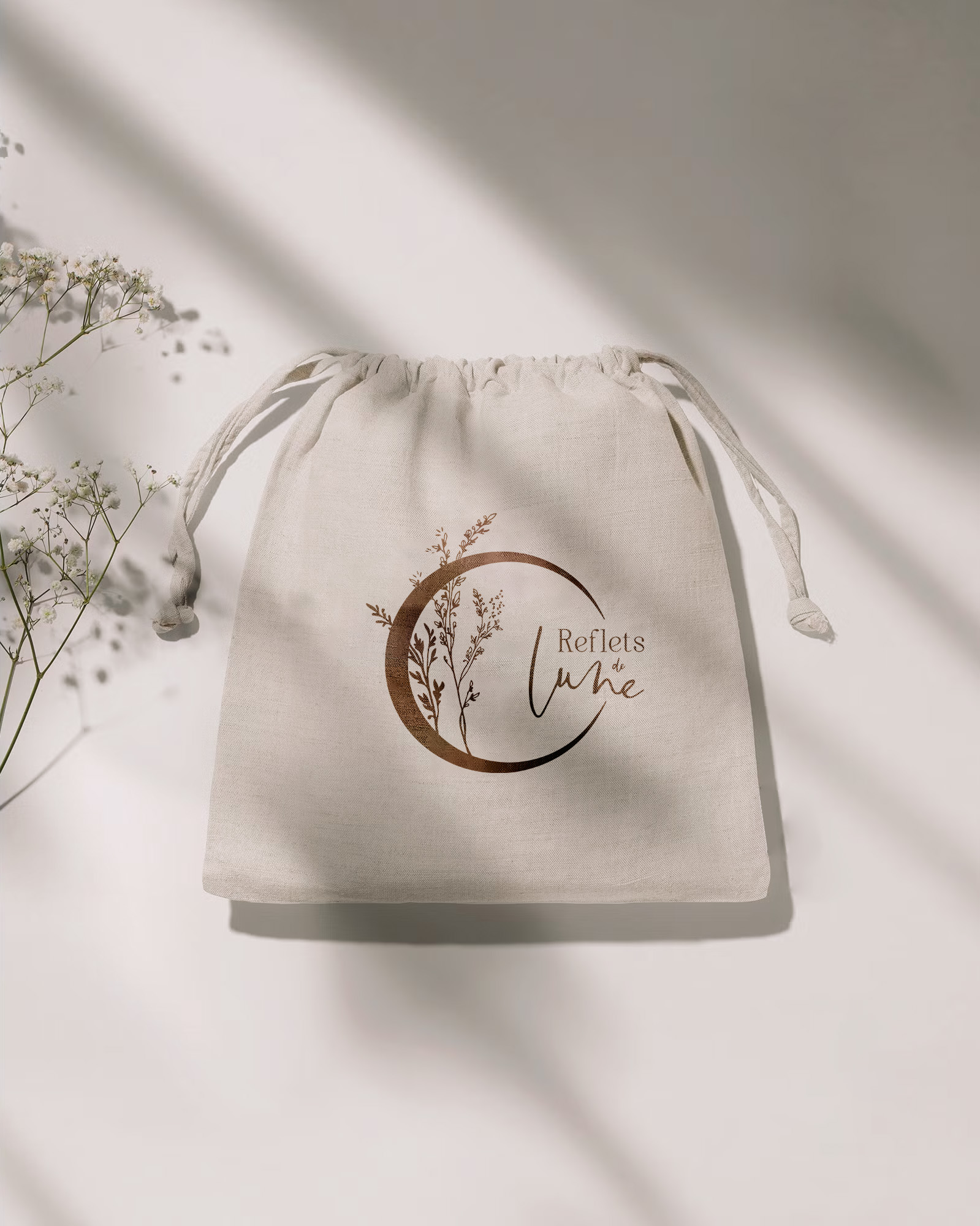Reflets-de-Lune-linen-pouch