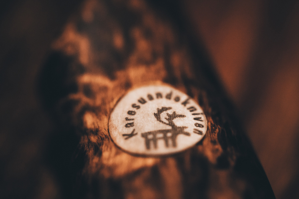 Karesuando Kniven handcraft knife detail on the wood
