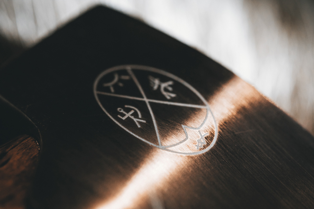 Karesuando Kniven handcraft detail engraved on the metal